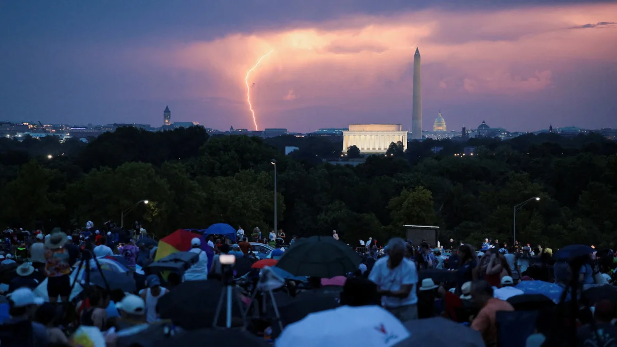 lightning-national-mall_1783215105736_hpMain_16x9